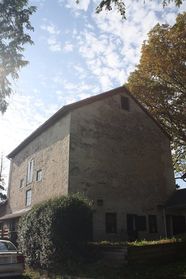 Fox Chase Farm's stone bank barn