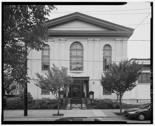 The Wagner Free Institute of Science's pedimented front on Montgomery Avenue